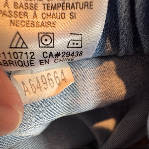 Driftwood Womens Jeans Ruby 1X L27 Pull On Relaxed Indigo Floral Embroidered C29 - Picture 9 of 12